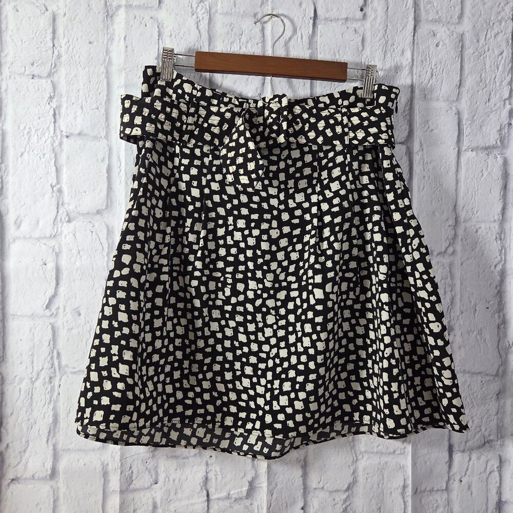 The Limited Large Black White Geometric Print Belted Mid Rise Knee Length Skirt